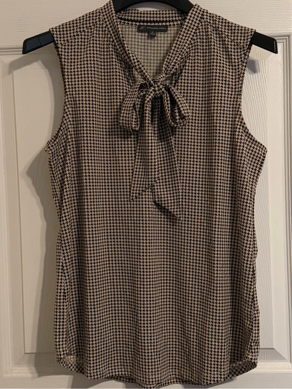Adrianna Papell Sleeveless Bow Neck Houndstooth Top - Brown/Black